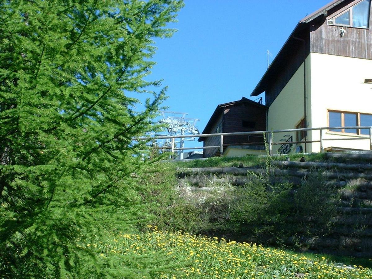 Il Capriolo Villa Oulx Eksteriør billede